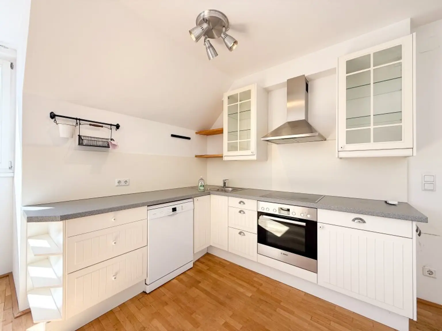 Prachtvolle 3-Zimmerwohnung in 1070 Wien mit Terrasse zu vermieten