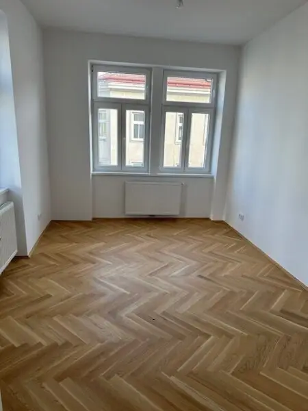 ERSTBEZUG Top sanierter Altbau mit Fernblick und Lift