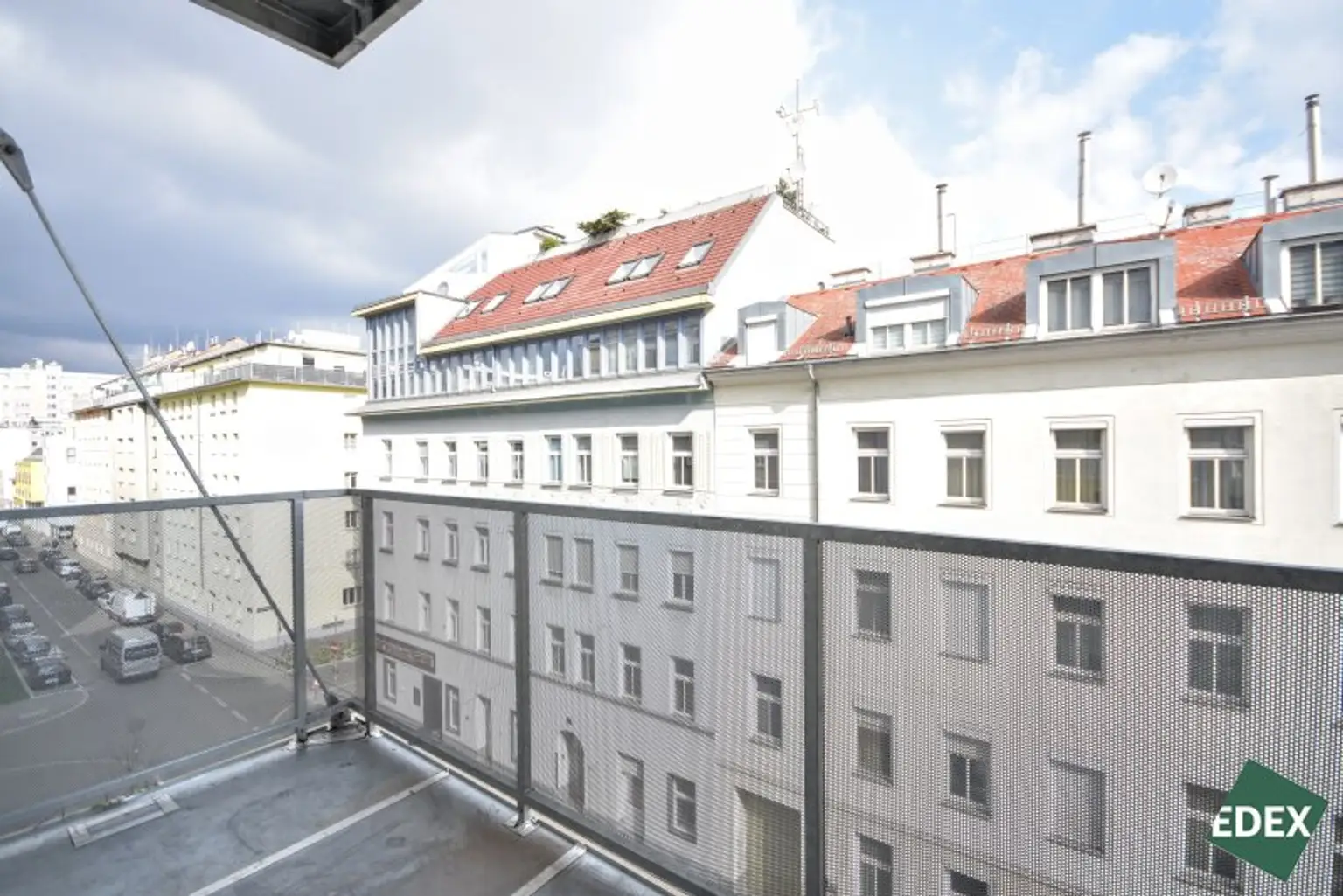 Altbauwohnung zum Sanieren – 48 m² mit Balkon im 3. Liftstock