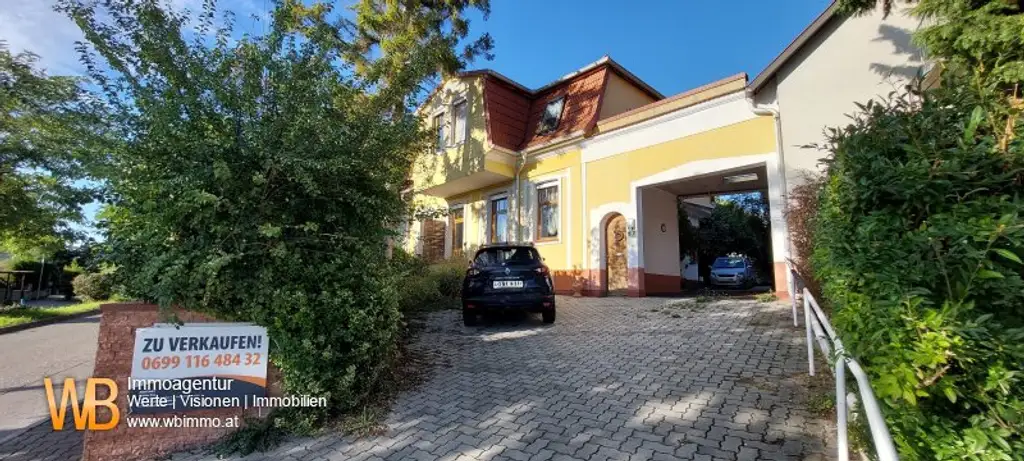 Beste Lage Neusiedl am See: 3 Terrassen, 10 Zimmer, 230m² Wohnfläche, Garten & Seeblick