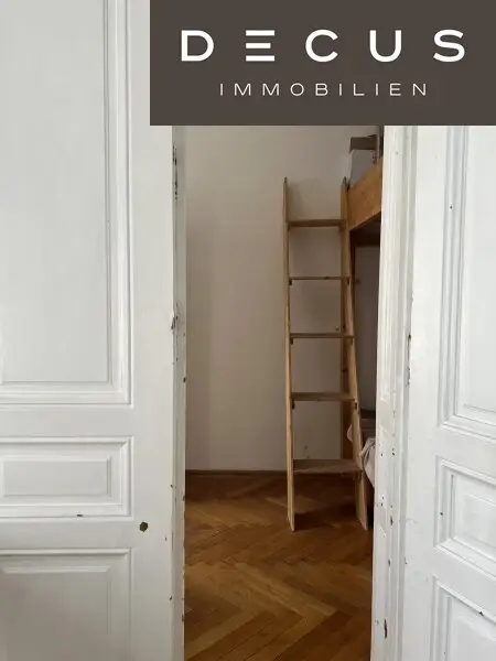 Durchgang zum zweiten Raum /Schlafzimmer