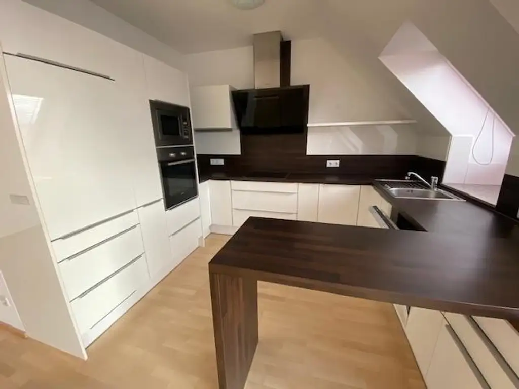 Traumhaftes 3-Zimmer-Penthouse mit großer Terrasse