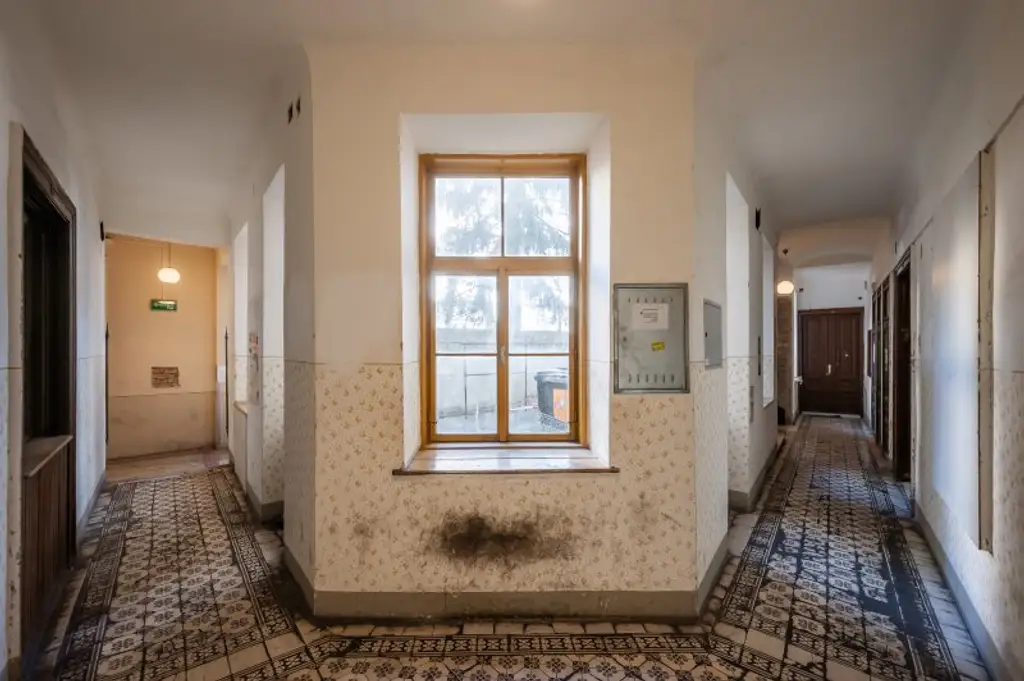 ++NEU++ sanierungsbedürftige 1-Zimmer Altbauwohnung in 1120!