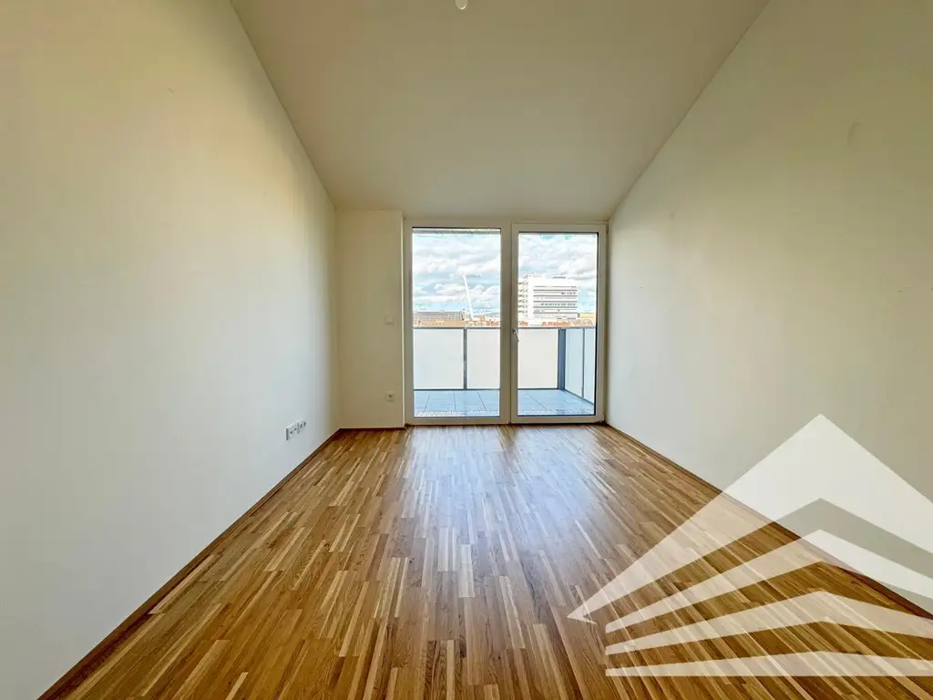 Lichtdurchflutete 3 Zi.-DG-Wohnung mit Küche und Balkon - Herz Jesu Kirche