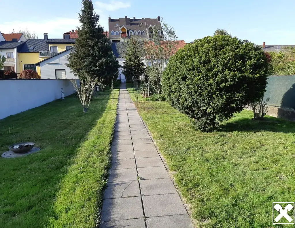 945 m² Baugrundstück in zentraler Lage von Spillern mit Altbestand