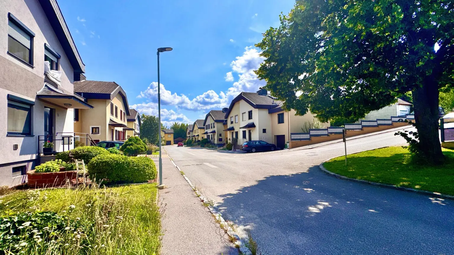 Reihenhaus mit Garten, Keller und Garage