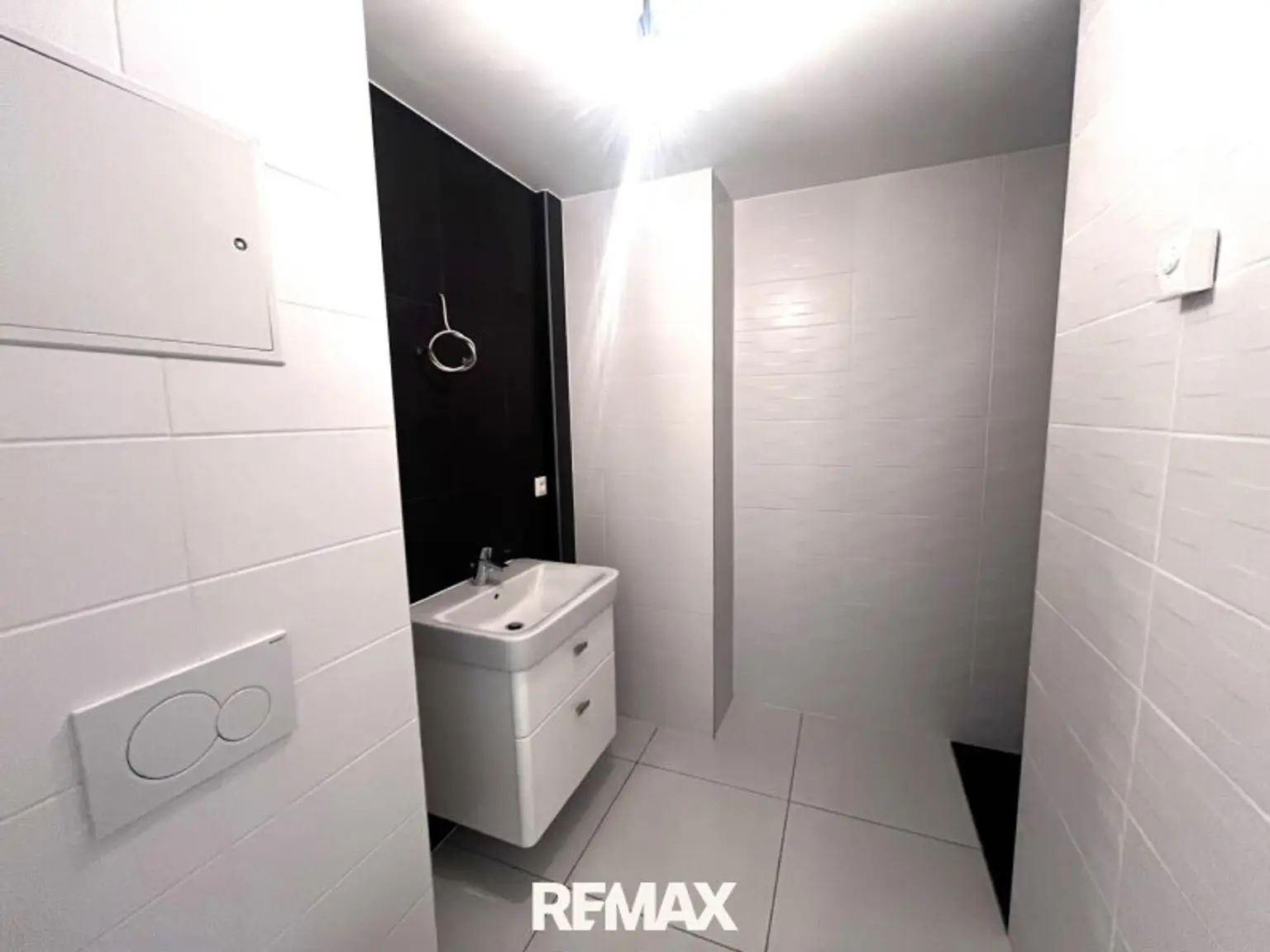 14 Badezimmer 2