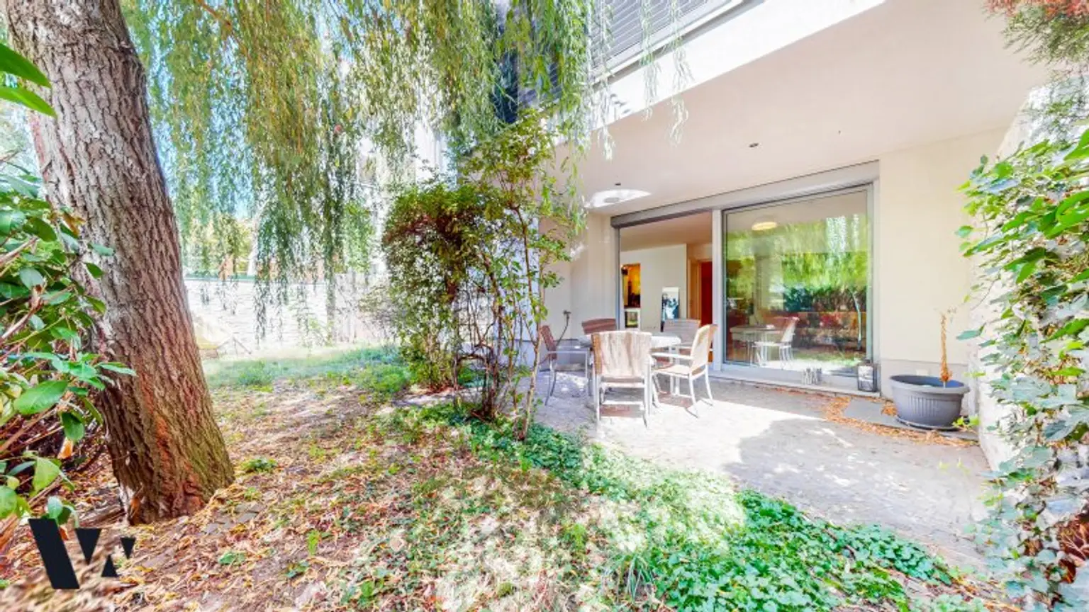 WOHNEN AM KAASGRABEN | MAISONETTE-RARITÄT MIT GARTEN | VIDEO-PRÄSENTATION