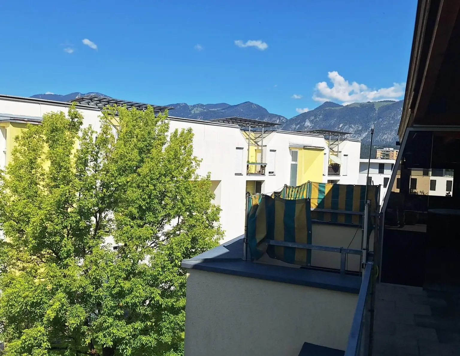 Traumhafte Dachgeschoßwohnung in Wörgl: 4 Zimmer, Terrasse & 2 Tiefgaragenplätze!