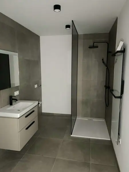 Superkompakte Terrassenwohnung - 1. Monat MIETFREI | Erstbezug | Grünblick