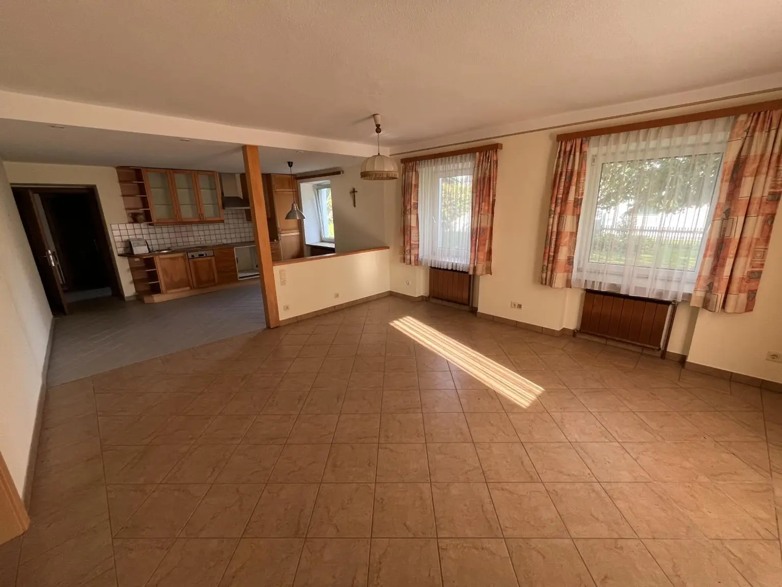 Bieterverfahren - Jetzt anmelden! Idyllisches Haus mit 2 Wohneinheiten in einzigartiger Lage an der Donau Persenbeug Zentrum