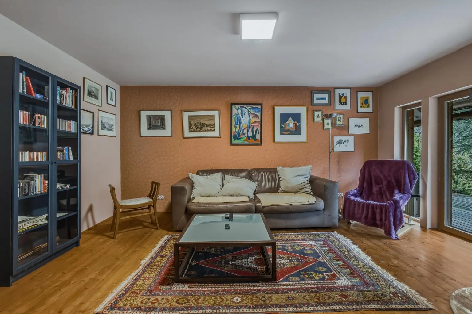 OG Wohnzimmer + Kamin