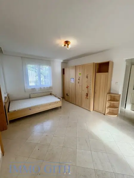 GROSSZÜGIGE DOPPELHAUSHÄLFTE IN GRÜNRUHELAGE MIT WIENBLICK IN MARIA ENZERSDORF ZU MIETEN!