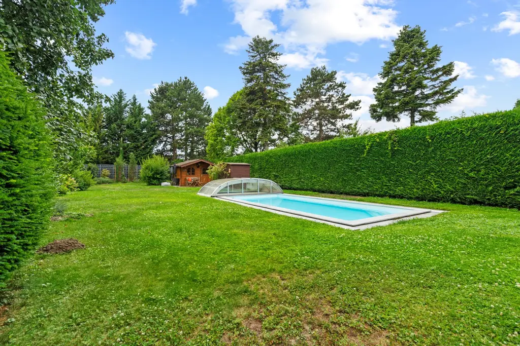 "Ihr privates Paradies in Gerasdorf! Traumhaus mit Pool, Garten & mehr!"