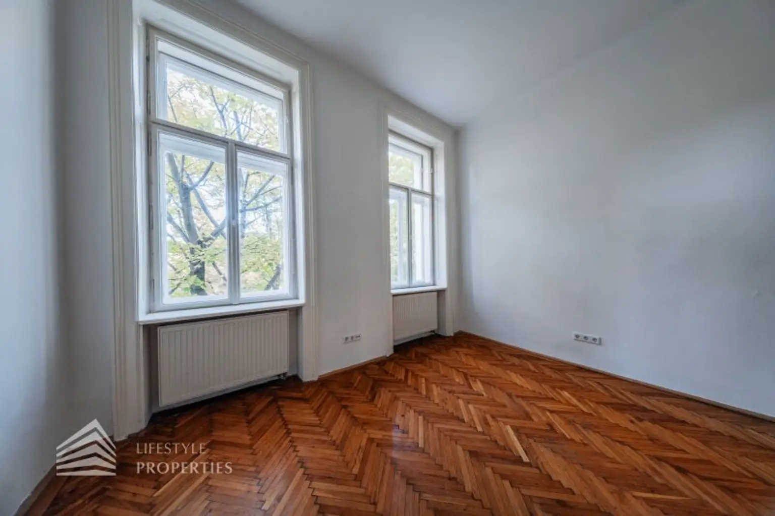 Helle 2-Zimmer-Stilaltbauwohnung, Nähe Augarten!