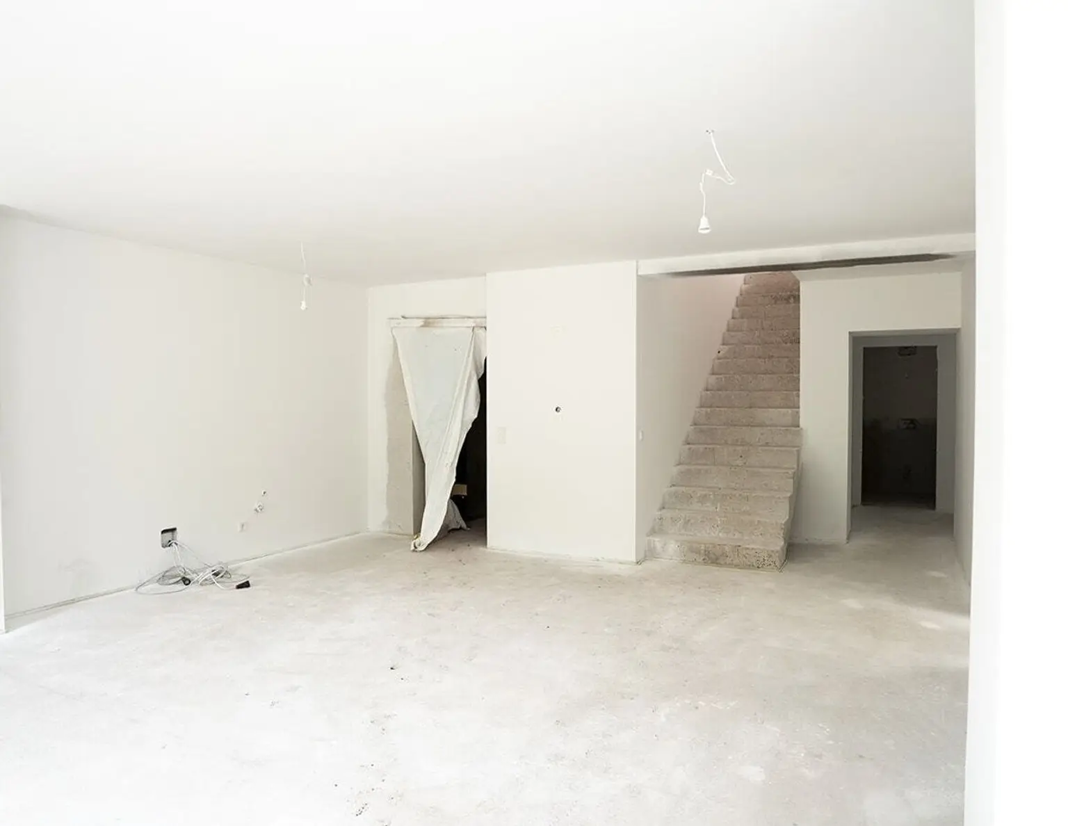 Leben in der revitalisierten Villa. Alles NEU.