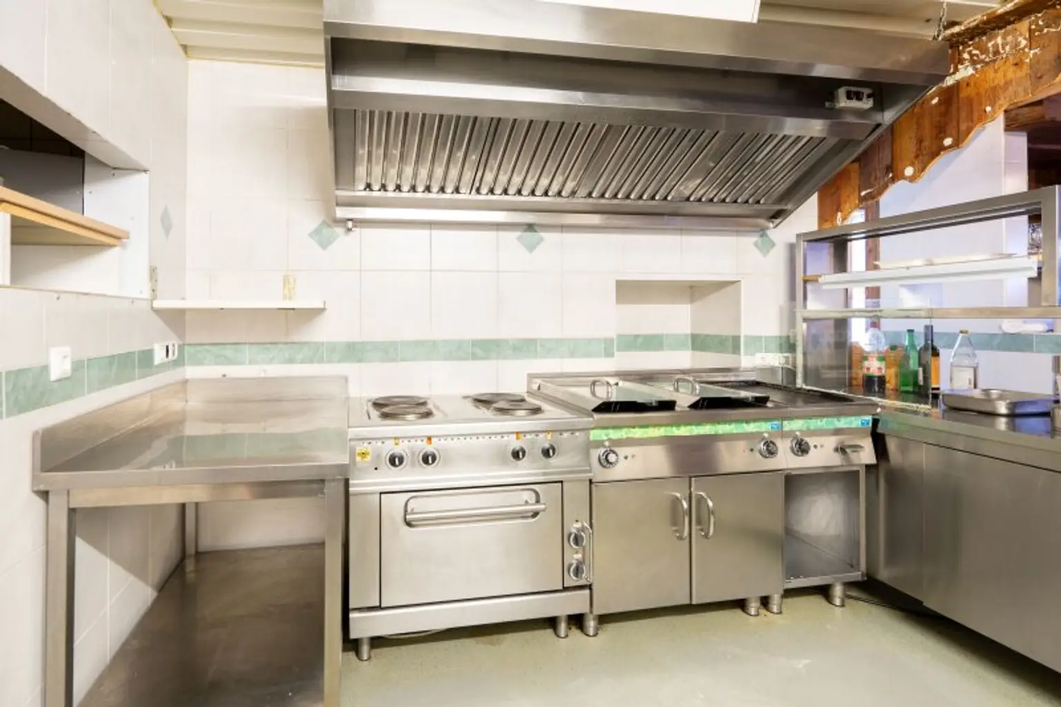 Neuhofen an der Krems, Haus mit Kleinwohnungen und Zimmer zu kaufen! PROVISIONSFREI