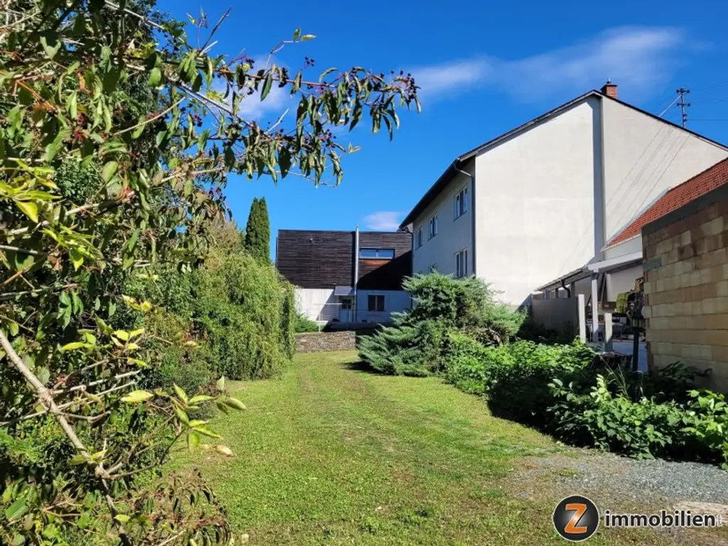 Großzügiges Wohnhaus mit Lift im lebenswerten Lockenhaus!