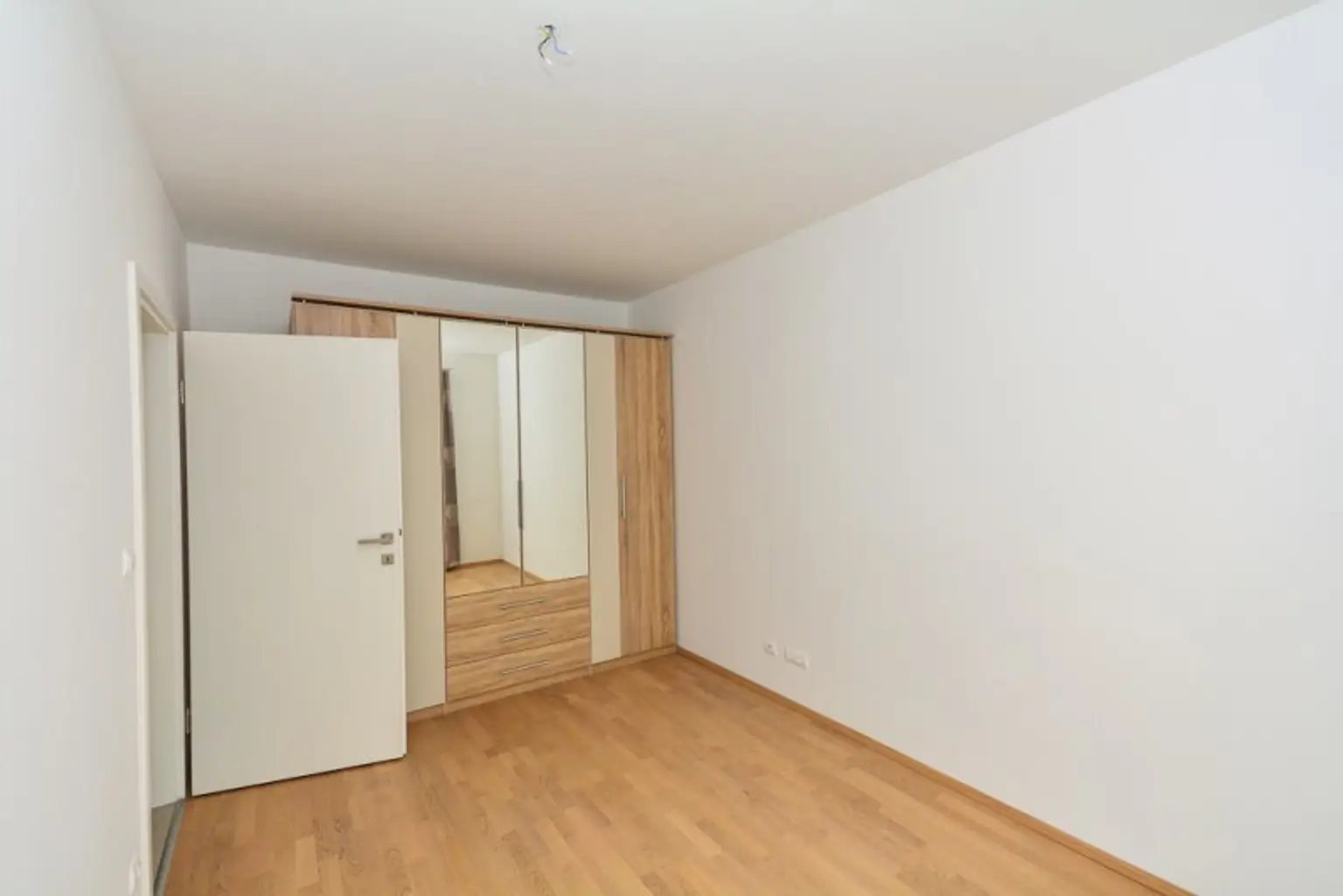 Der Sommer kann kommen: 2 Zimmer Wohnung in Hofruhelage mit großem Balkon