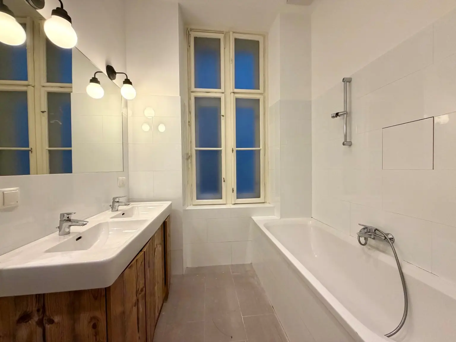 A (10) | Charmante ALTBAUWOHNUNG ++ SALZGRIES 1010 Wien | Prima Service Immobilien