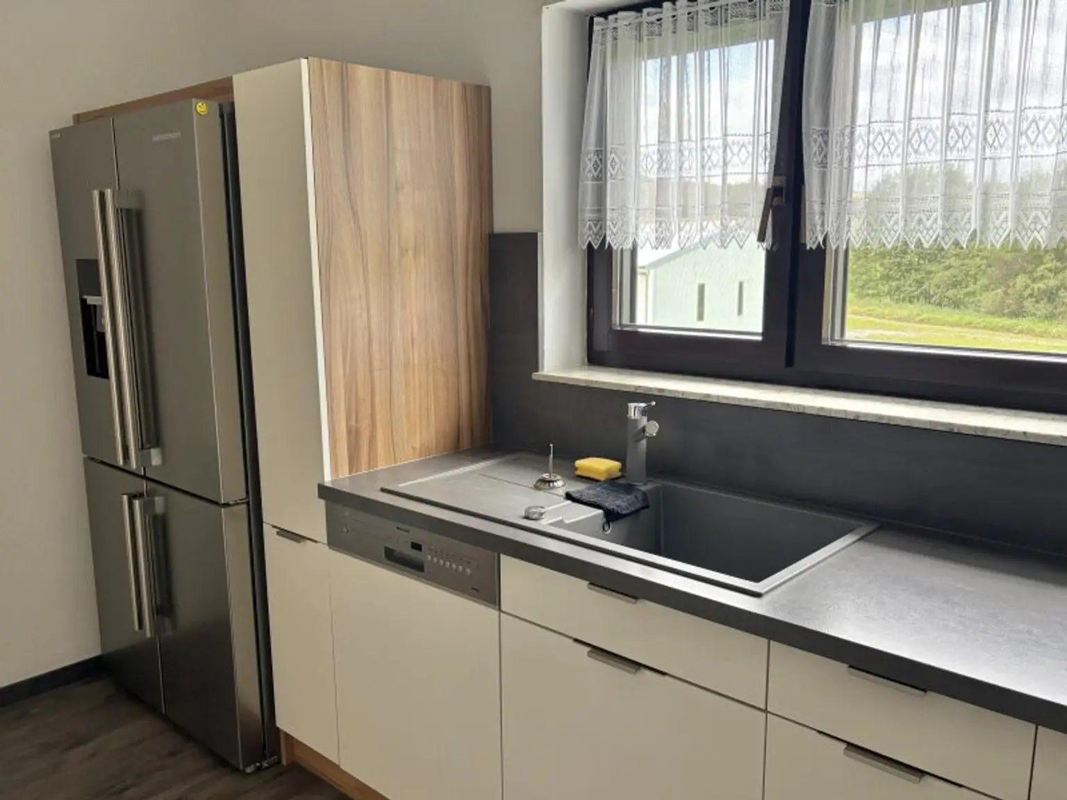 ** FAMILYS BEST **   Reinersdorf !! Bungalow mit ca. 122 m2 Wfl. in ruhiger, idyllischer Ortsrandlage mit ca. 1.200 m2 Eigengrund !!