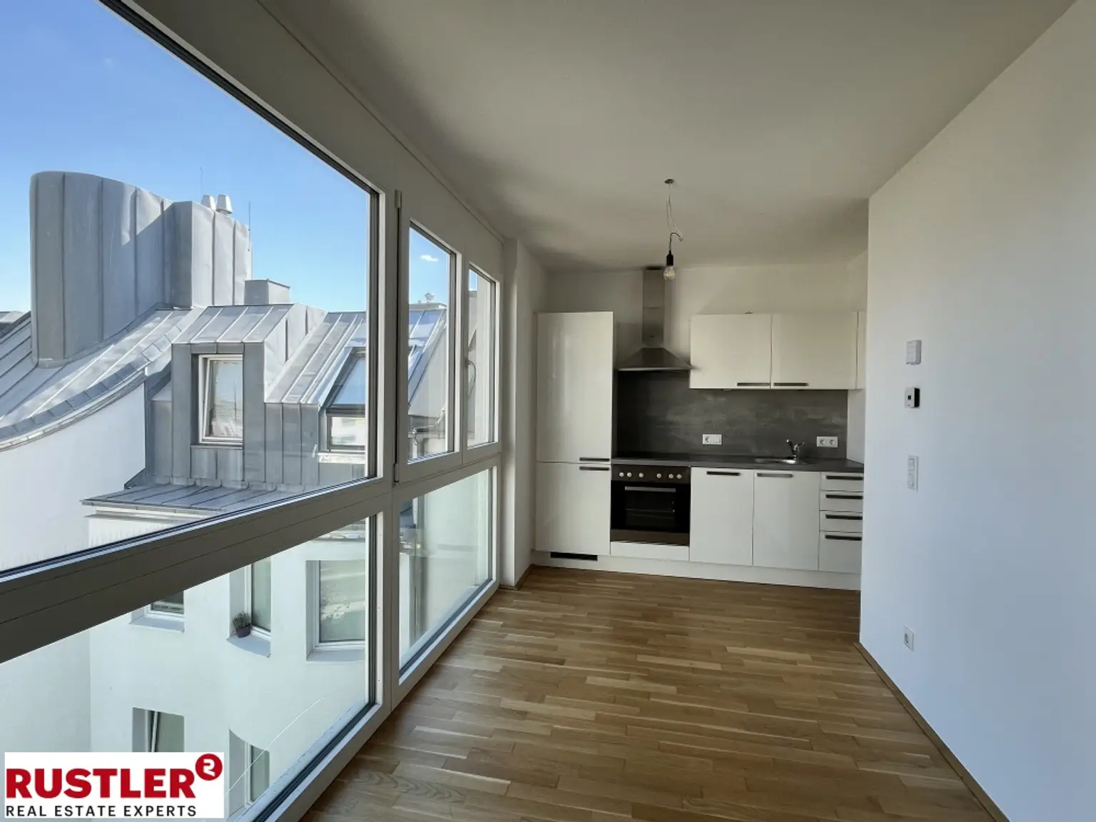 AB JÄNNER 2026 VERFÜGBAR **Ihr perfekt angelegter Wohntraum direkt *im 22. Bezirk**