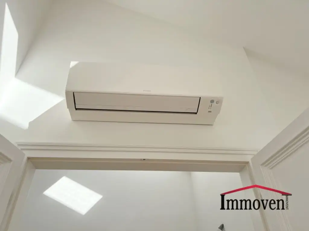 Im Herzen des 1. Wiener Gemeindebezirks - 3-Zimmer-Dachgeschosswohnung mit Klimaanlage und Terrasse!