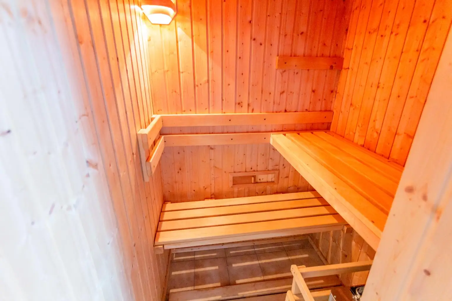 Einfamilienhaus als perfekte Basis für Ihr Traumhaus in der Weinregion Straßertal