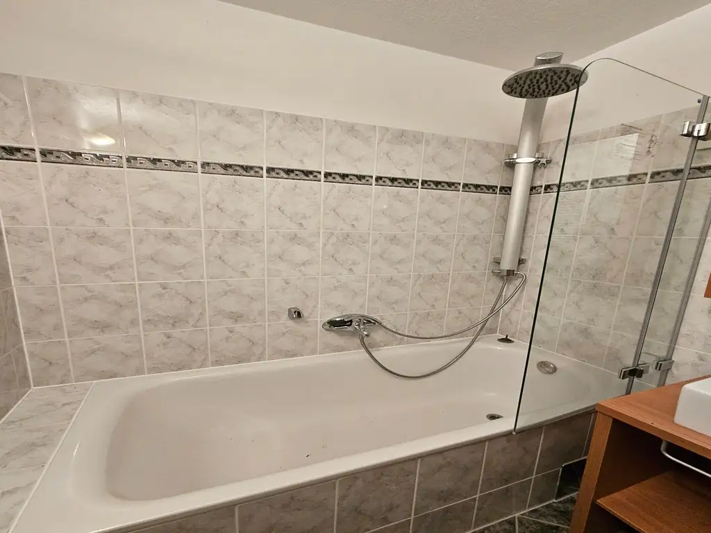 Stilvolle Gartenwohnung im 19. Bezirk, Wien