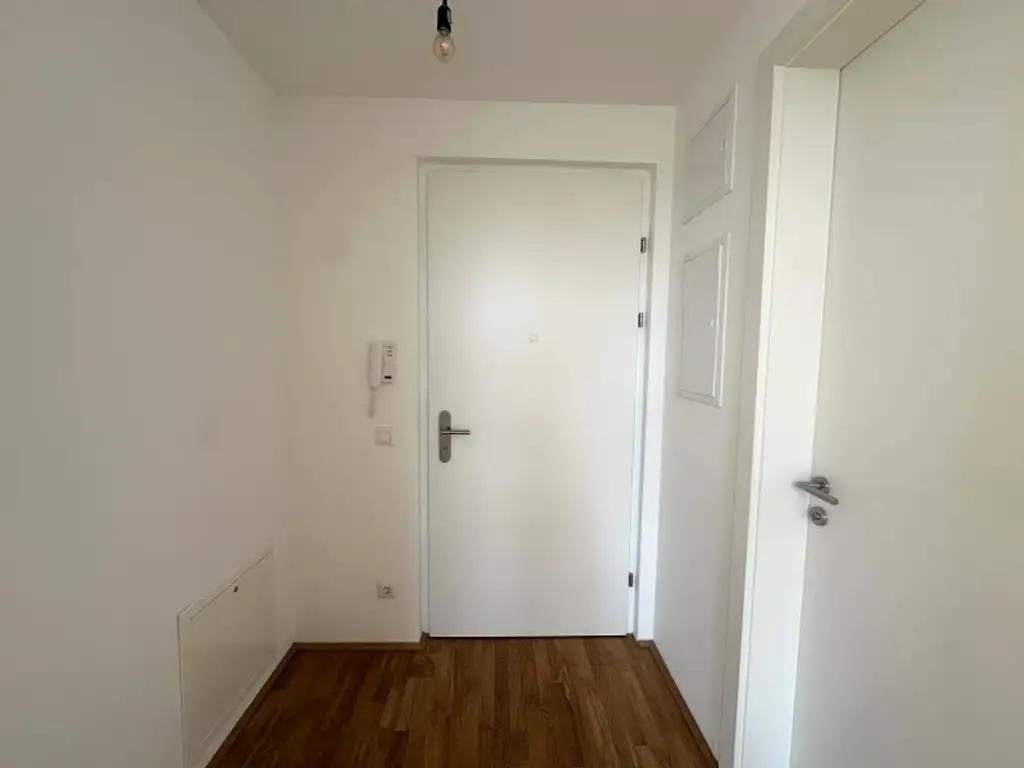 kompakte 2-Zimmer Wohnung in ruhiger Lage mit guter Infrastruktur- nahe U4 Hietzing - ab 01.09