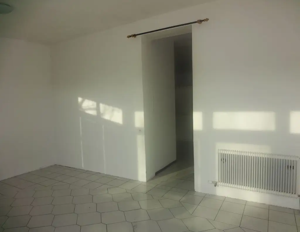 Anlageobjekt mit 5 Wohneinheiten und freiem Gewerbeobjekt zu kaufen!