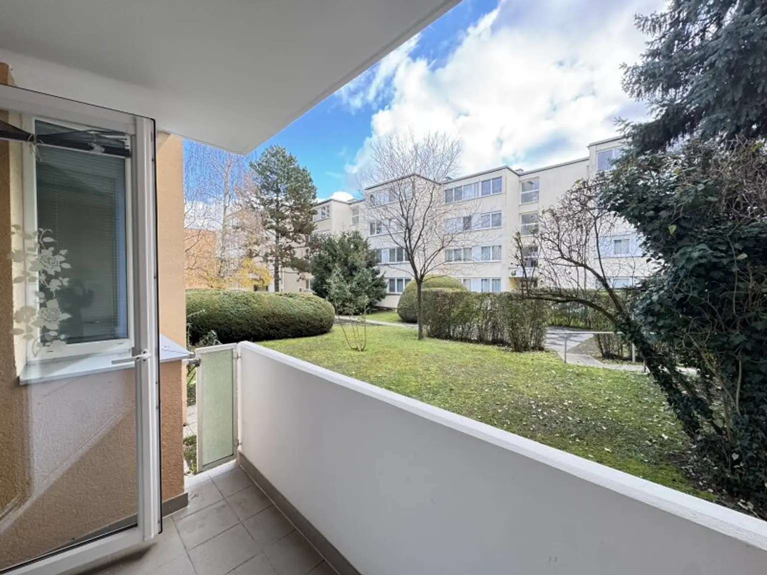 Charmanter Familienhit mit Loggia & viel Potenzial in absoluter Ruhelage von Klosterneuburg