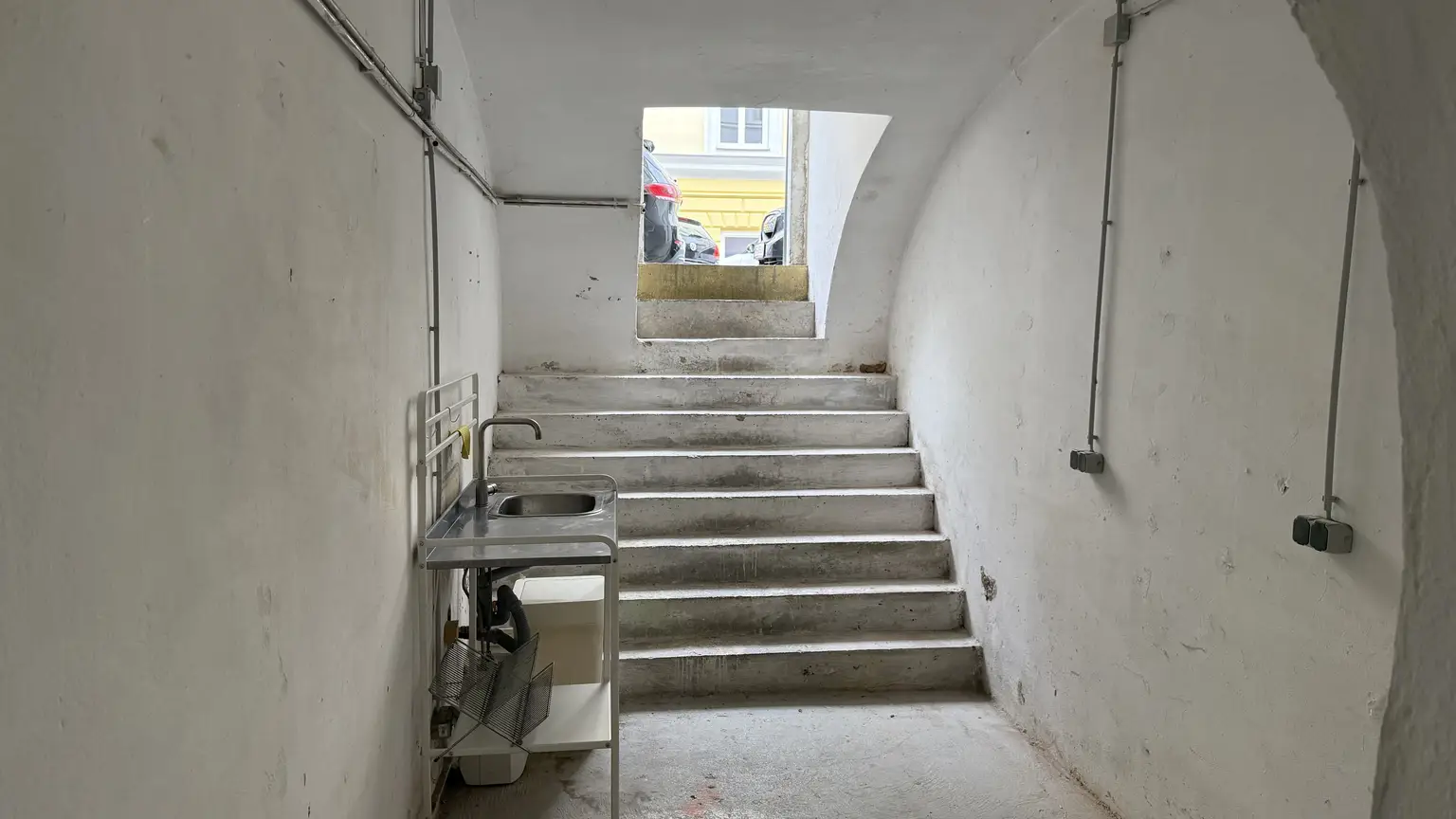 Große Souterrainfläche I Nähe Haus des Meeres I Lager I Atelier