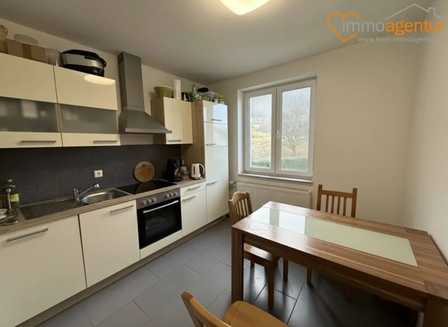 Gepflegtes Zweifamilienhaus mit stabilen Einnahmen & Potenzial, in Engelhartszell