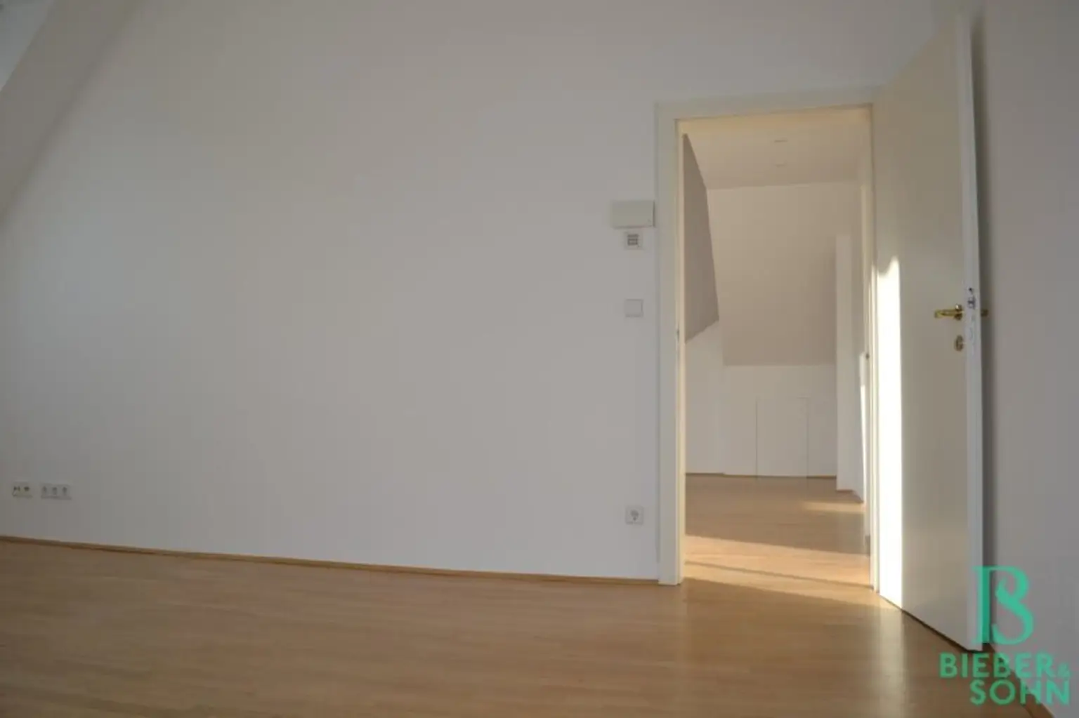 Beim Hamerlingplatz - Traumhafte Dachterrasse - Exklusive Wohnung mit Galerie