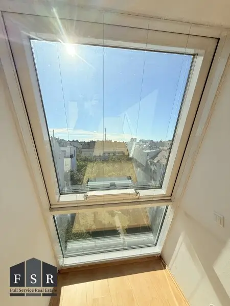 3-Zimmer Dachgeschoß-Wohnung mit Terrasse - Allgemeingarten und Ubahnnähe
