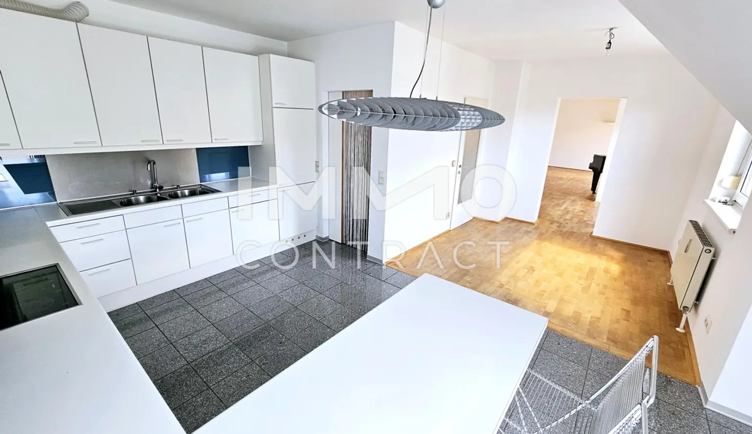 Exklusives Dachterrassenjuwel mit 143 m² – Licht, Raum & Eleganz - inkl. Tiefgarage