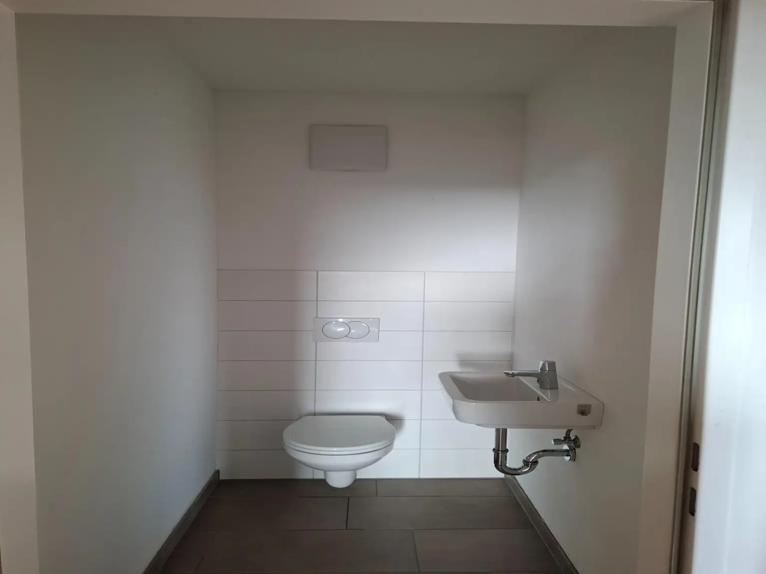 *** 2-Zimmer-Wohnung mit Loggia und Tiefgaragenstellplatz zu vermieten