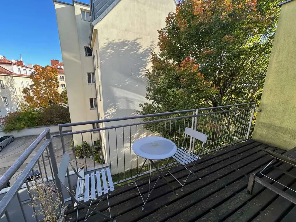 Charmante 1-Zimmer-Balkonwohnung  in Wien-Lainz!