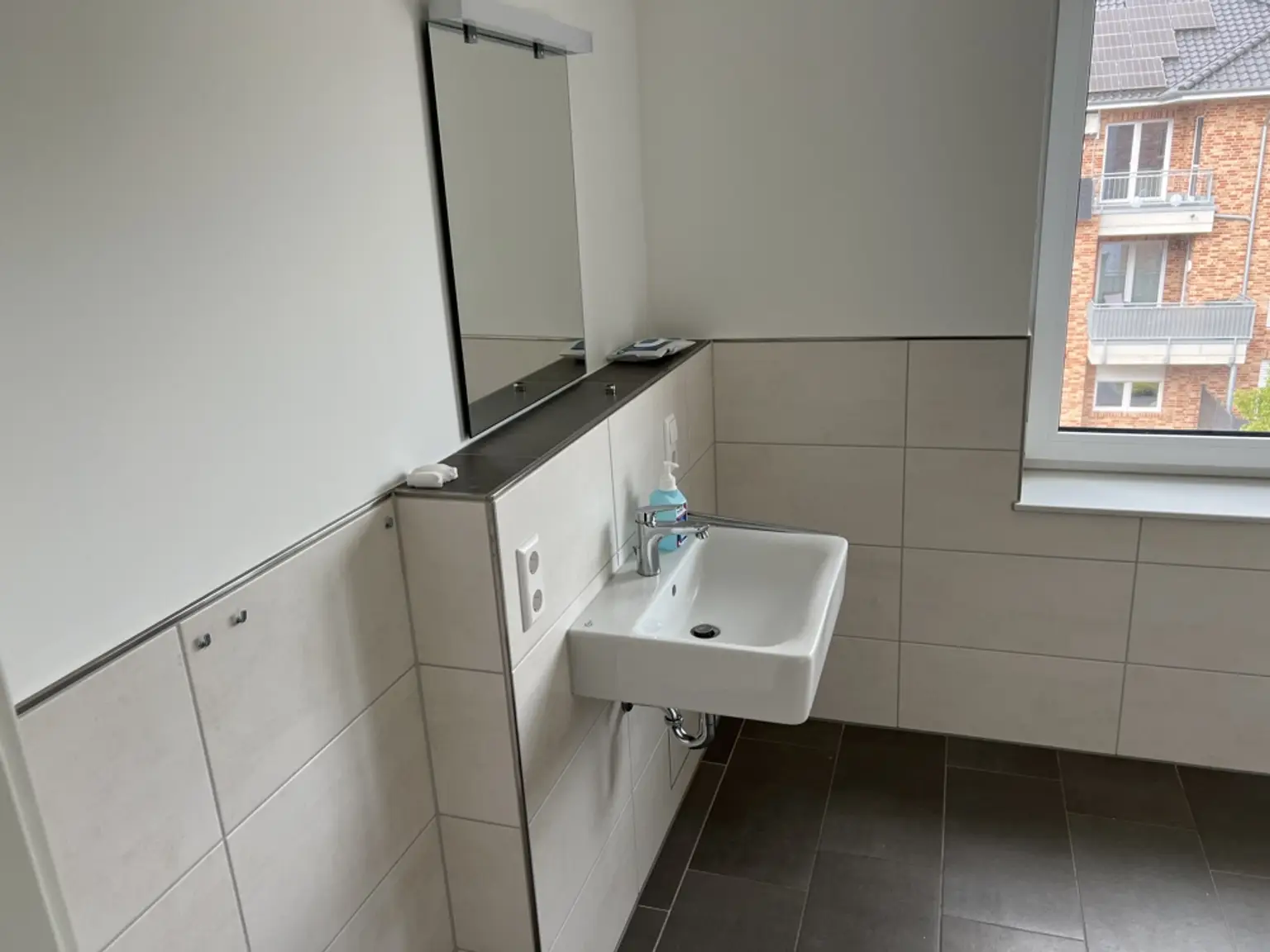 Unabhängig aber nicht allein! Seniorengerechte Wohnung mit Dachterrasse!