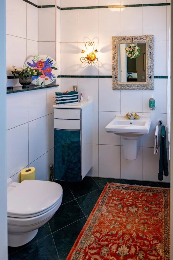Luxuriöse Villa mit Panoramablick, Swimmingpool und großem Garten in Baden bei Wien