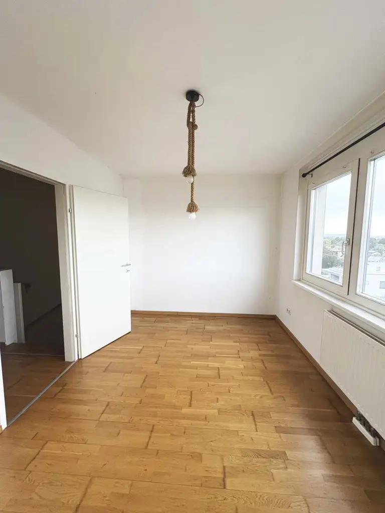 Helle Loggiawohnung mit 3 Zimmern, nähe U2-Station Aspernstraße!
- Achtung Finanzierungsbeitrag!