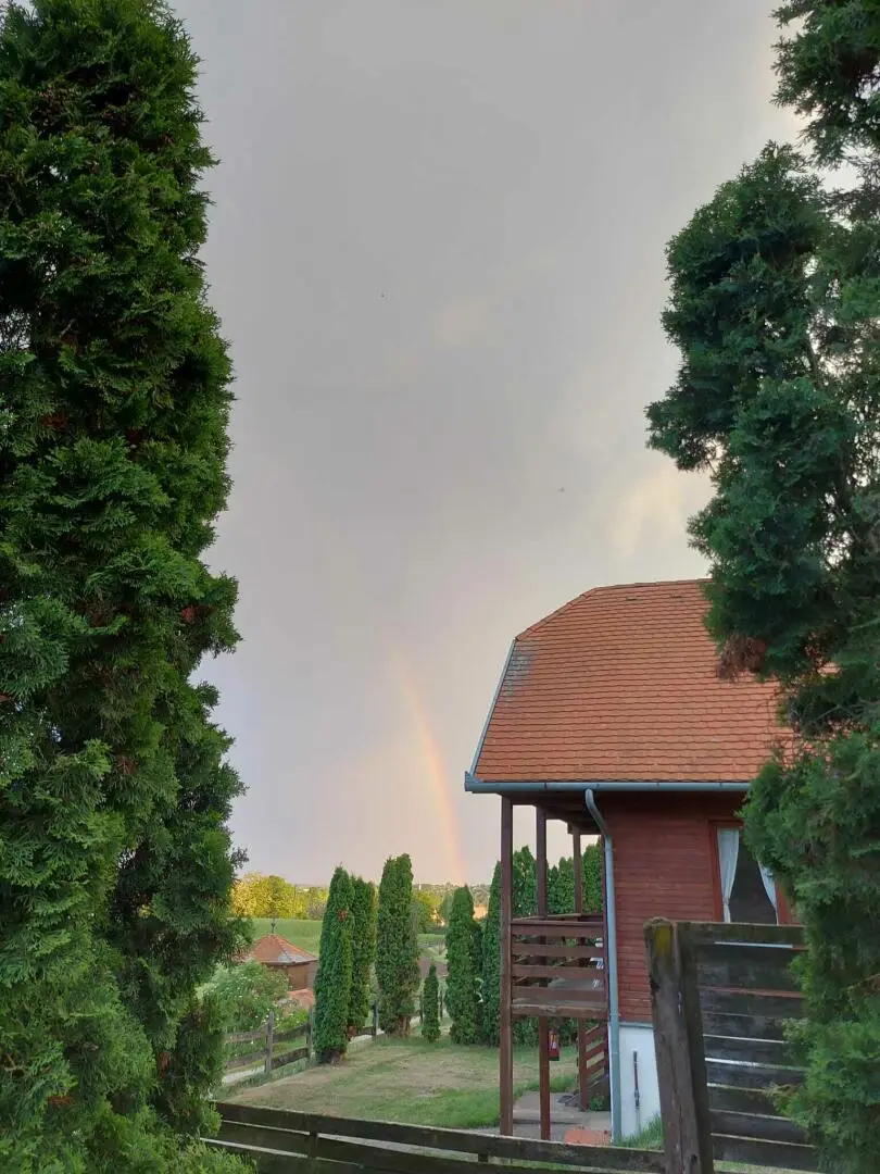 Reiterhofensemble fuer div. Therapiemöglichkeiten bzw. Nutztierhalerhaltung mit Chalets in Aussichts- und absoluter Ruhelage