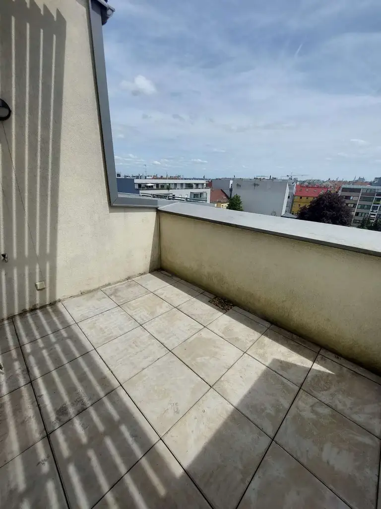 3-Zimmer-Maisonette mit Dachterrasse - direkt beim Enkplatz