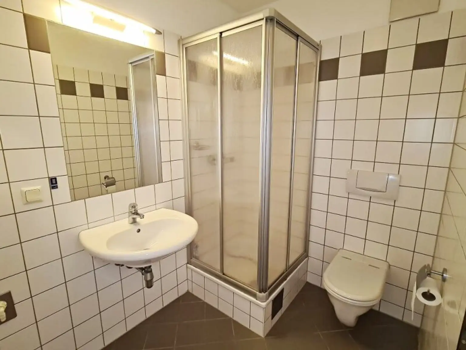 SALZTORGASSE, DONAUKANAL-NÄHE, 51 m2 Neubau mit Stehbalkon, 2 Zimmer, Komplettküche, Wannenbad, Parketten, Fernblick