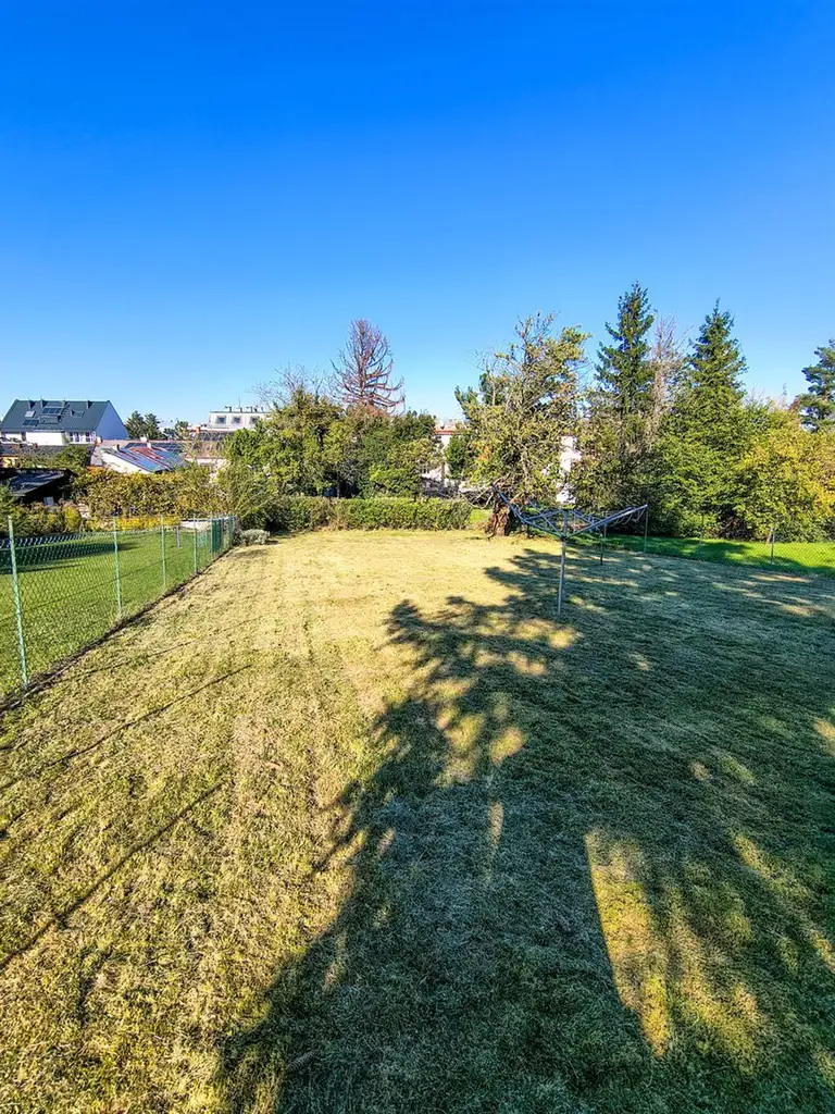 2380 Perchtoldsdorf/Nähe Wiener Stadtgrenze: Ruhig gelegenes, sonniges 1020m² Grundstück mit hohem Potenzial