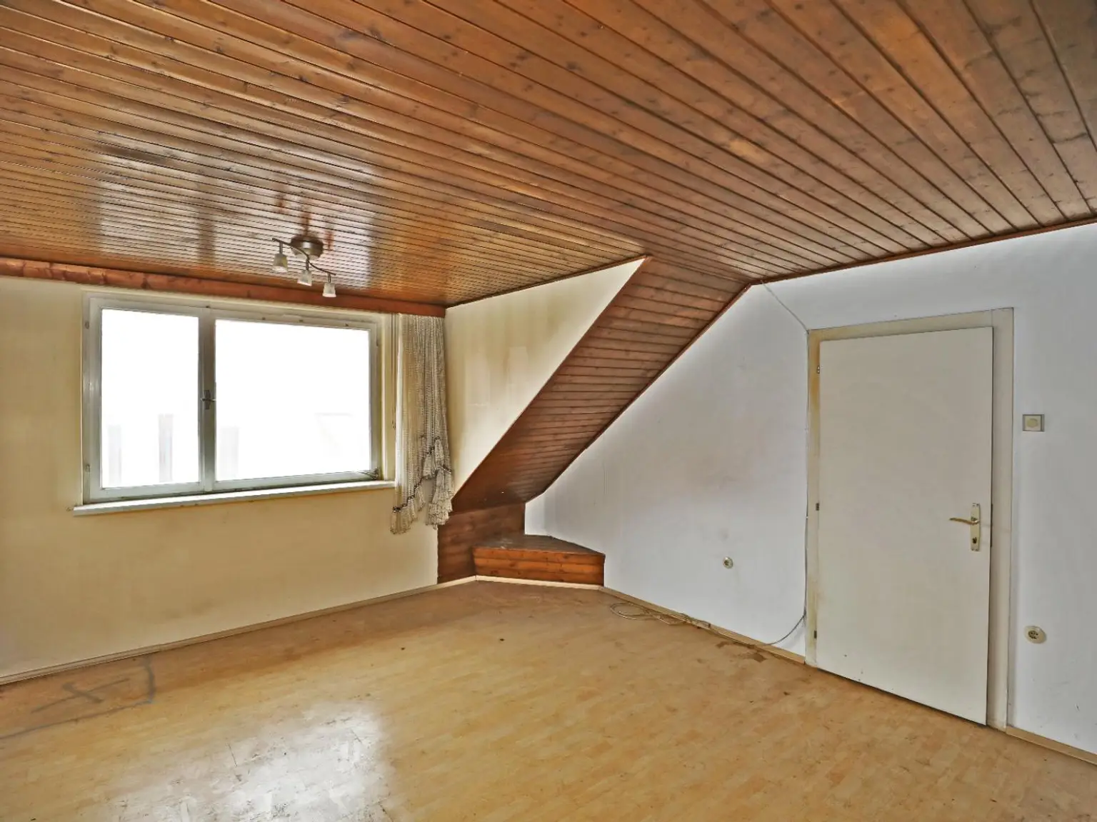 Renovierungsbedürftiges Zinshaus in Graz/Jakomini - Bestlage