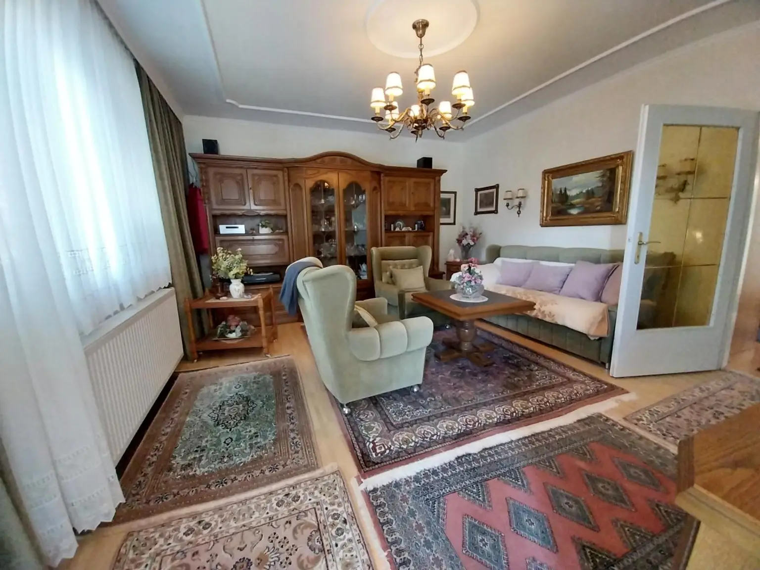 Sehr gepflegtes Einfamilienhaus, idyllische Grünlage in 3032 Eichgraben zu kaufen.