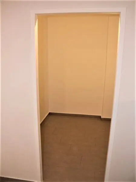 UHLANDGASSE, U1-Nähe, 64 m2 Neubau mit 3 m2 Balkon, 2 Zimmer, 2er-WG-geeignet, Wohnküche, Duschbad, 3. Liftstock