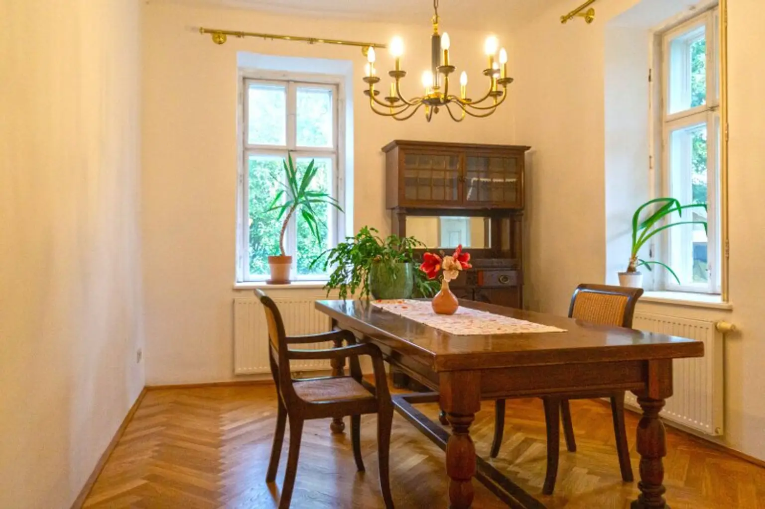 Aufwendig revitalisierte und stilvoll ausgebaute, historische Wienerwaldvilla in Tullnerbach